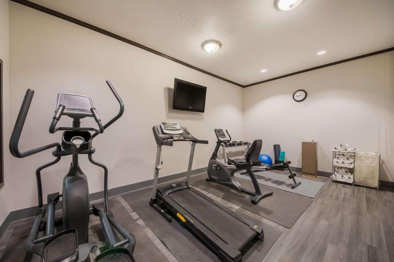 Hotel Surestay By Western Near Seaworld