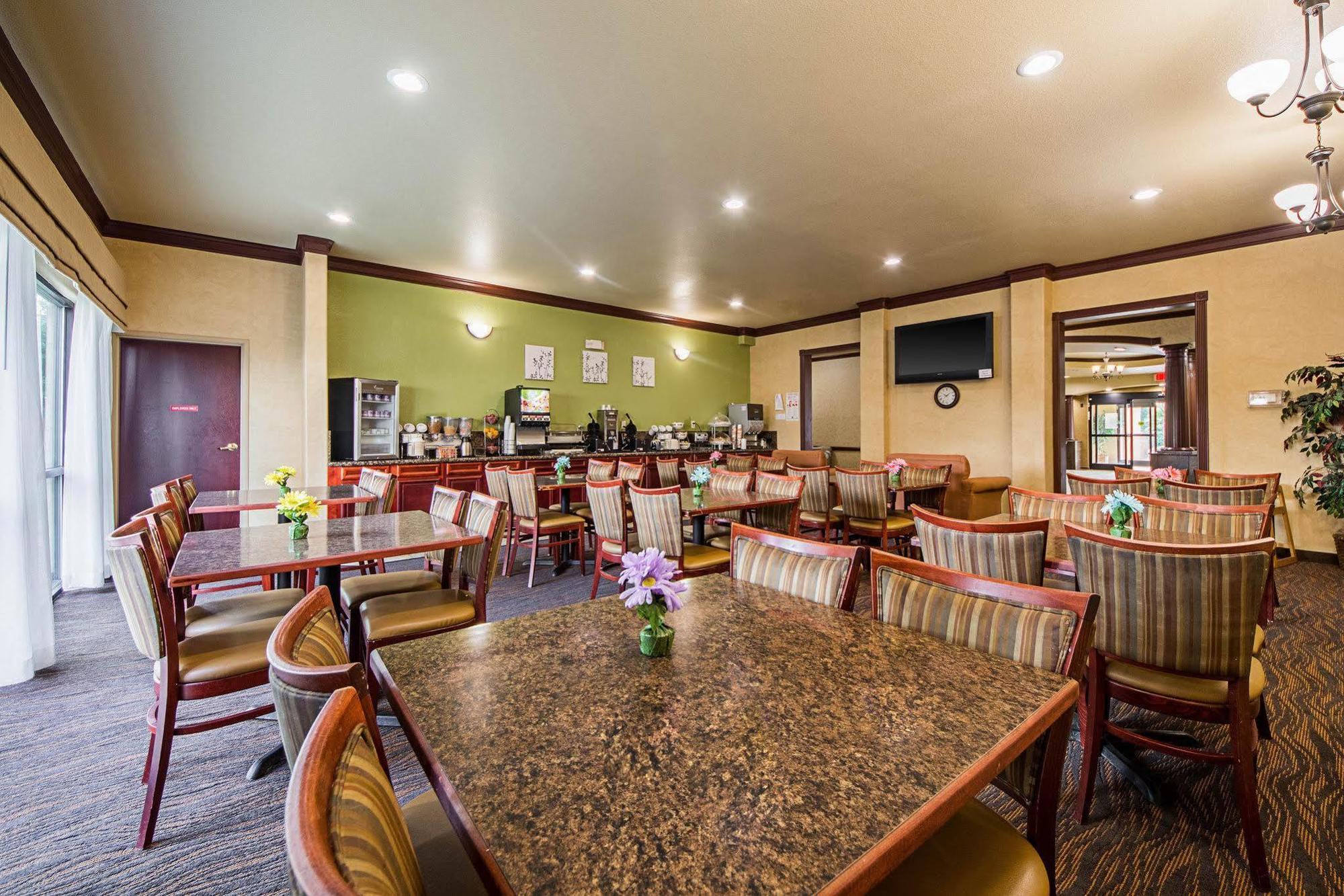 Surestay By Western Near Seaworld Hotel 3*